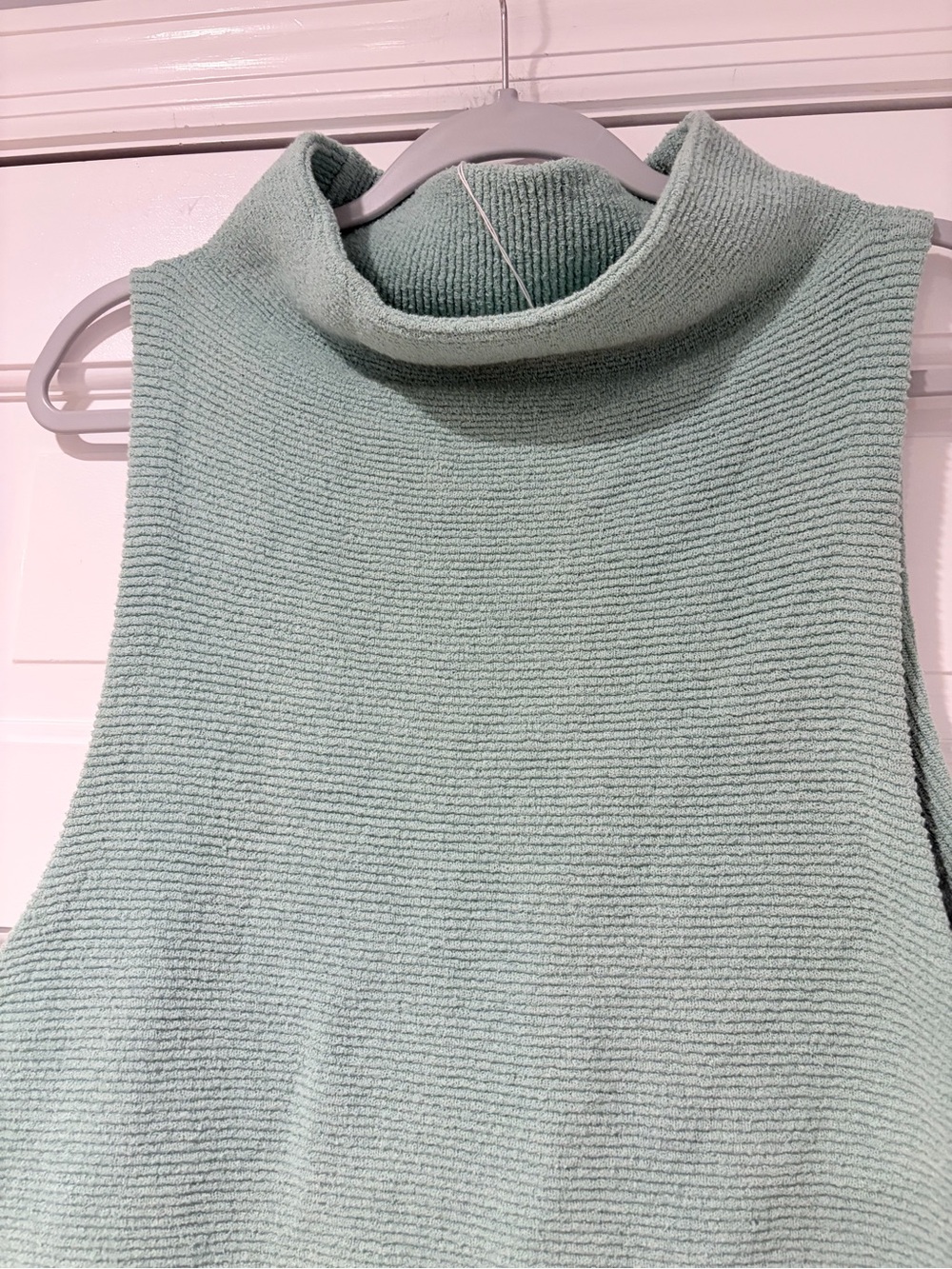 Free People Mint Green Sleeveless Cowl Neck Knit Sweater Tank | Medium - NWT - Picture 3 of 9